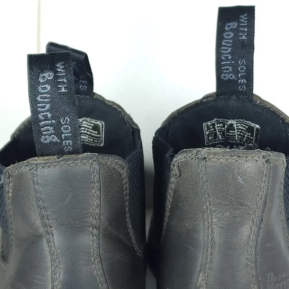 Dr. Martens Men's Hardie US 10 Black Leather Pull On Chelsea Work Boots
